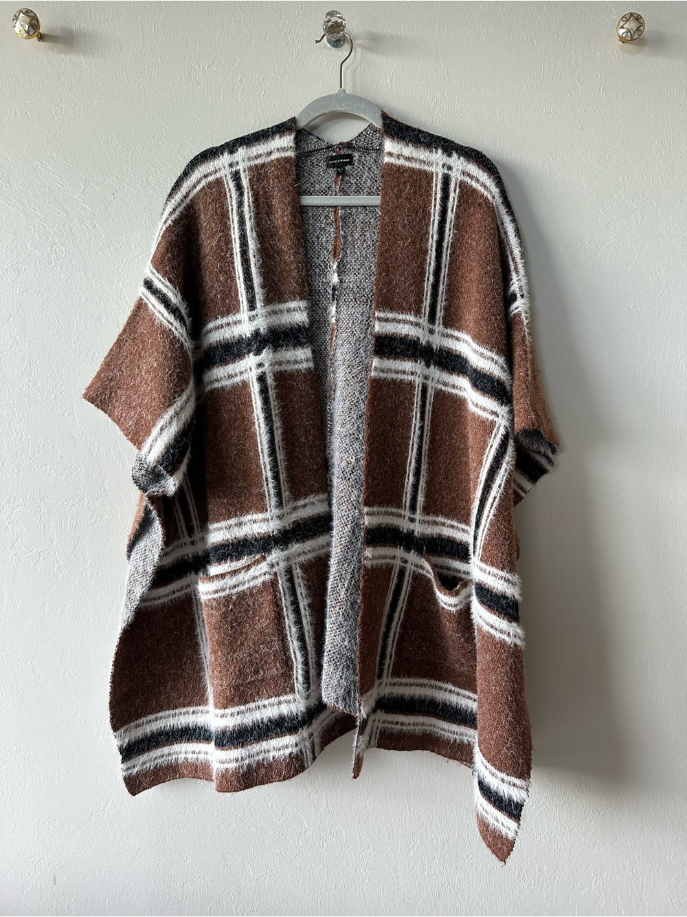 Buckle Black Plaid Open Front Poncho Cardigan Soft Knit Cozy Size M/L